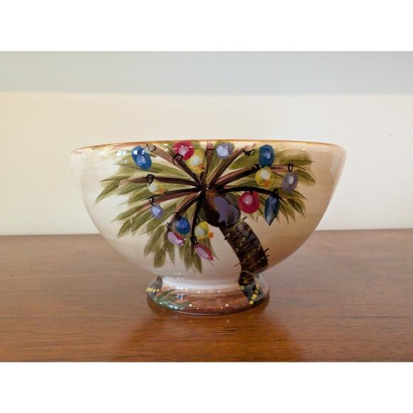 Vintage Hand-Painted Ceramic Bowl – Tabletops Lifestyles “Kona Christmas” - Picture 3 of 7